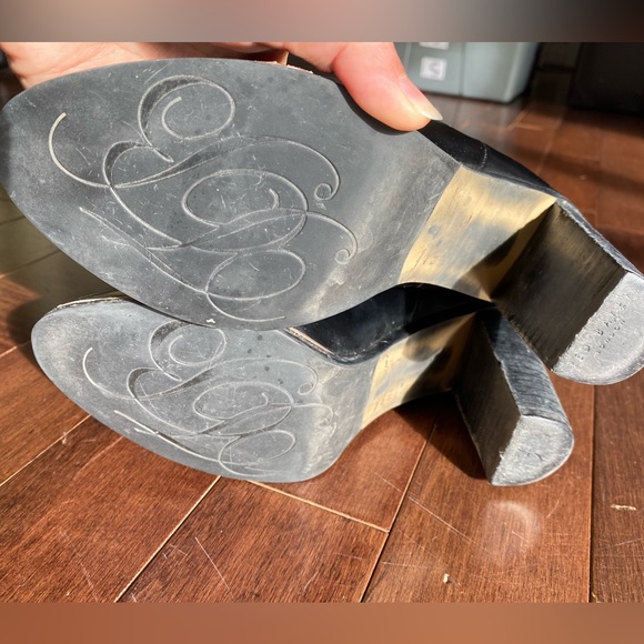 Ted Baker London BLACK LEATHER Women's Vaully Bootie, US 6 - Picture 6 of 14